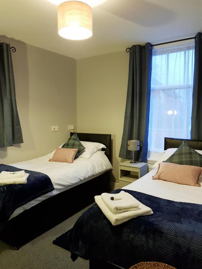 Spacious & Cozy Mid Wales Town Centre Apartment, With Bike Storage Llandrindod Wells Dış mekan fotoğraf