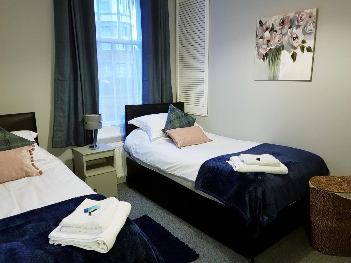 Spacious & Cozy Mid Wales Town Centre Apartment, With Bike Storage Llandrindod Wells Dış mekan fotoğraf